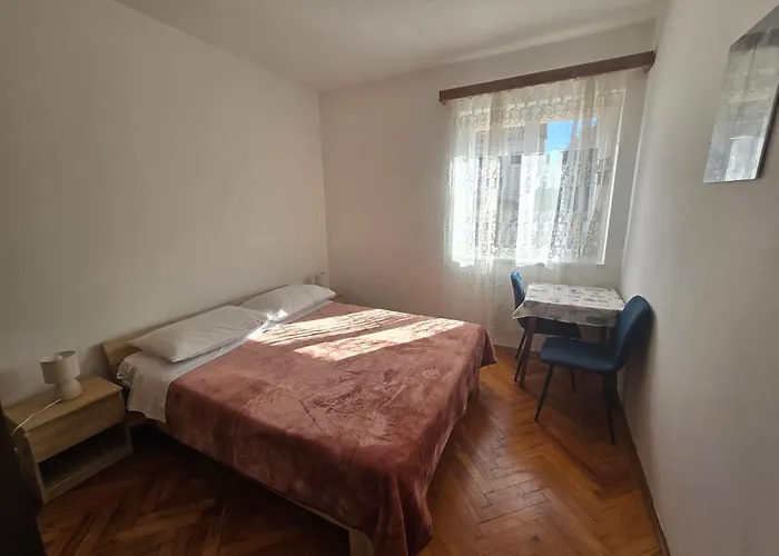 Apartment Tome