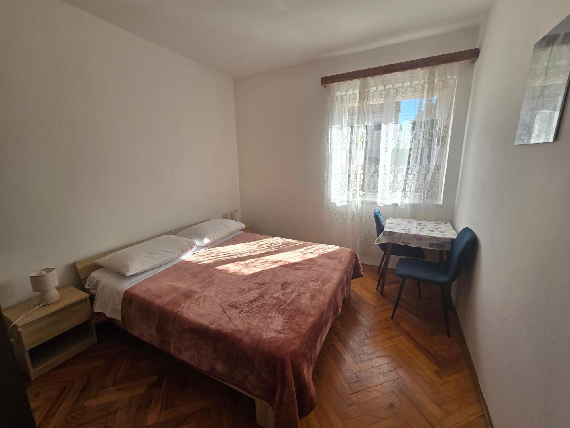 Tome Apartament