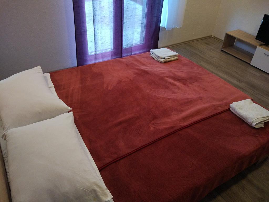 Apartament Tome *