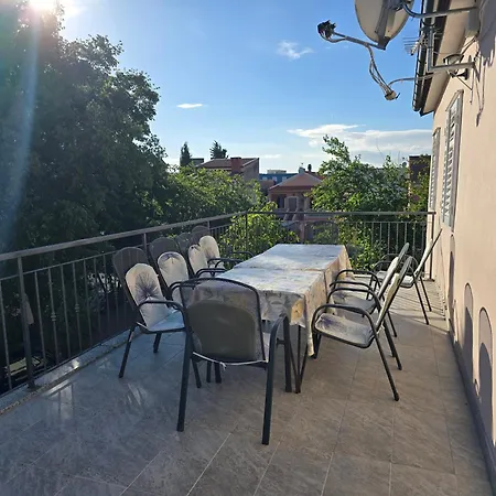 Apartment Tome Biograd Na Moru Exterior photo