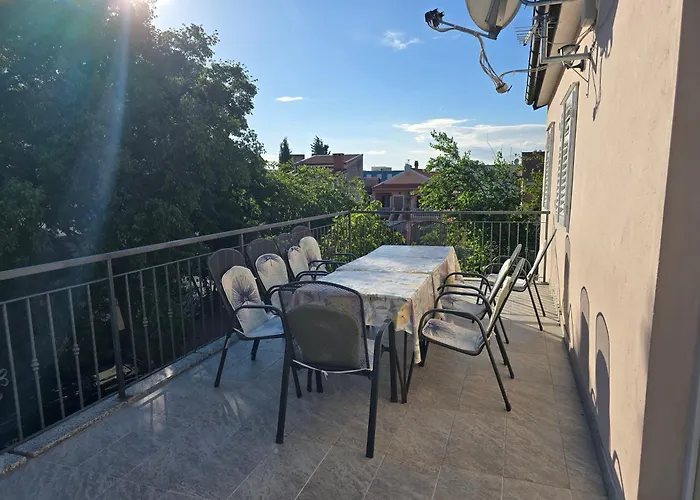 Apartment Tome